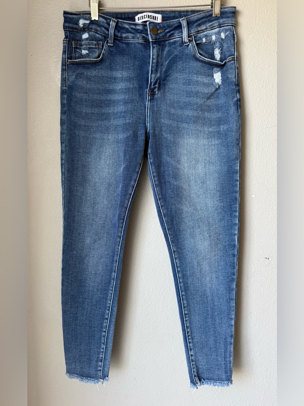 Disclosure Blue Skinny Jeans Women’s Size 15/32 Slight Distressing